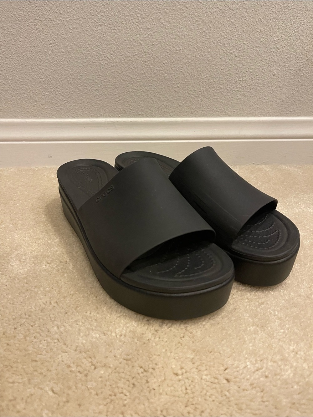 Crocs Black Platform Slide Sandals